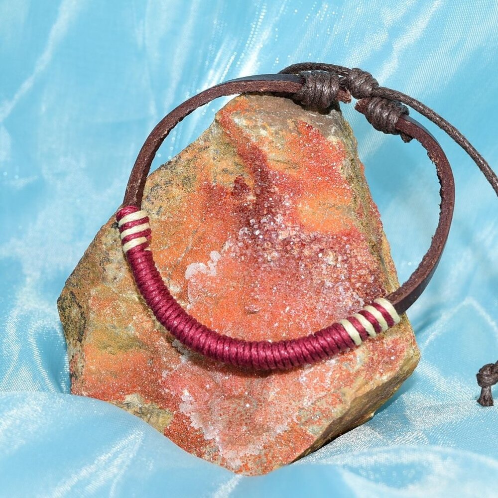 Skye Lane Mens Hemp Accent Boho Tie Leather Bracelet Maroon Red Gift Packaged - Picture 2 of 9
